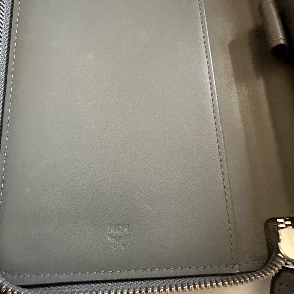 MCM Ottomar Large Wallet - Picture 5 of 7